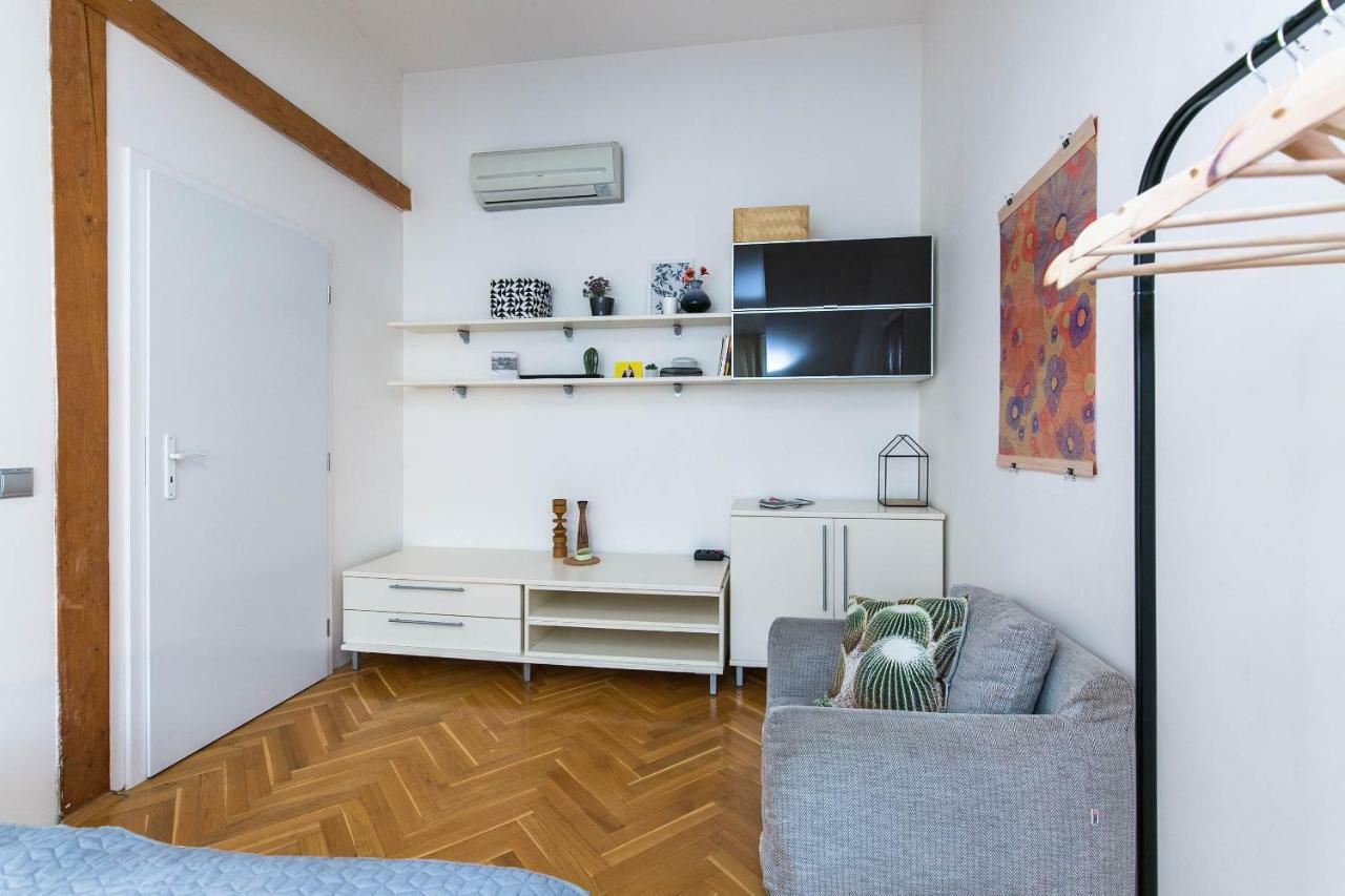 Art Apartments Prague II Praga Exterior foto